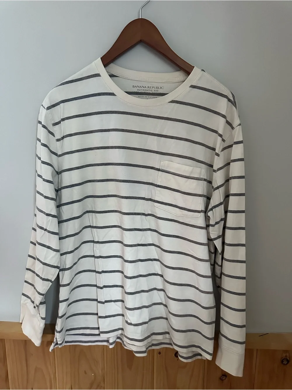 Banana Republic White and Gray Striped Long Sleeve Pocket Tee